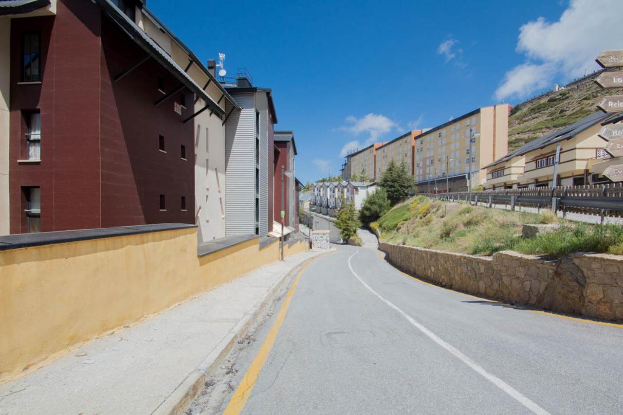 Apartamento Proximo A Pistas Y Plaza Central, Vistas Increibles Apartment Sierra Nevada Luaran gambar